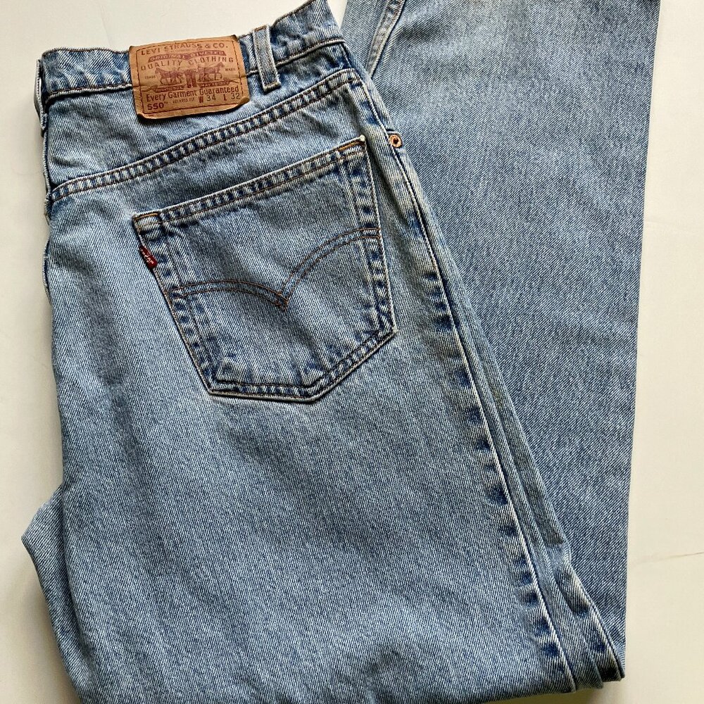 Levis 550 relaxed fit vintage jeans unisex